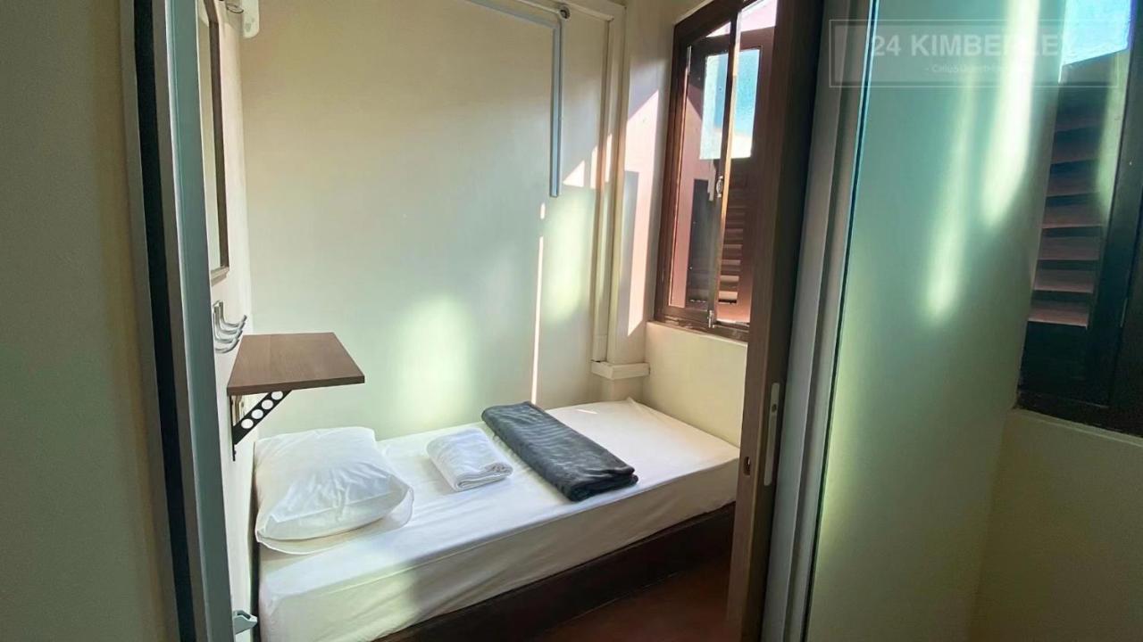 24 Kimberley Hotell George Town Rum bild